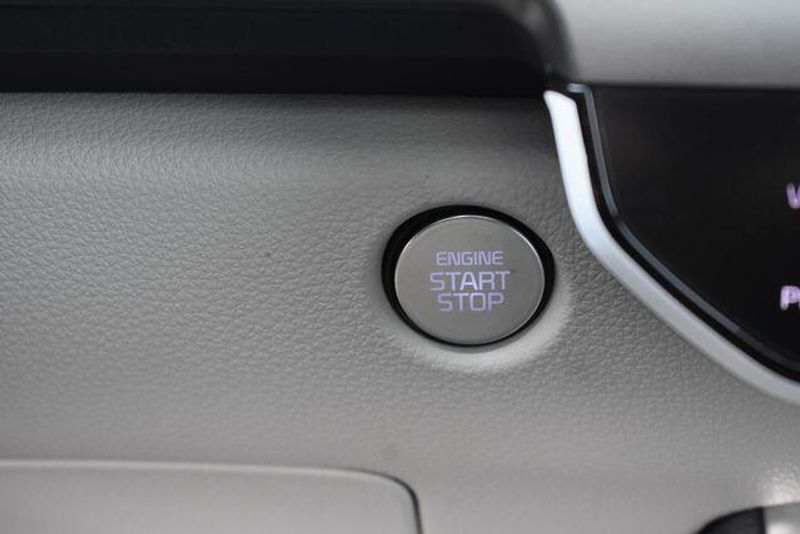 New 2026 Kia Carnival Hybrid SXImage 30