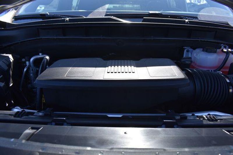 New 2026 Chevrolet Suburban PremierImage 40