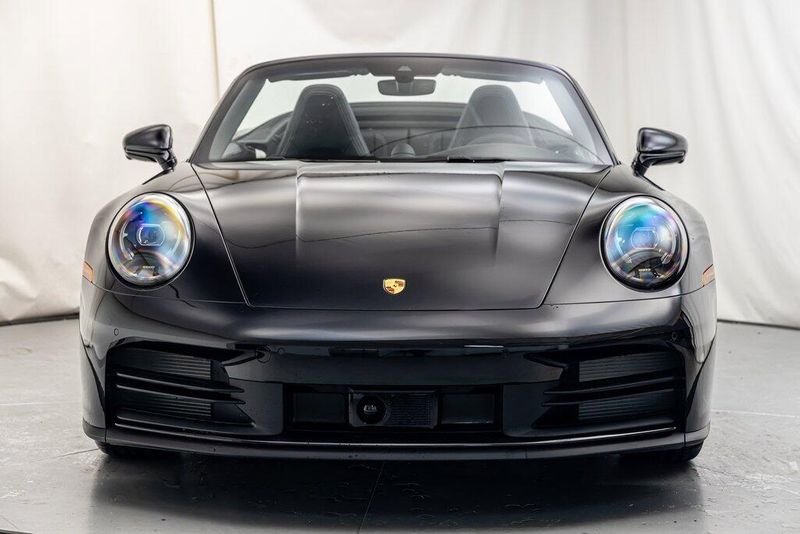 2025 Porsche 911 CarreraImage 8