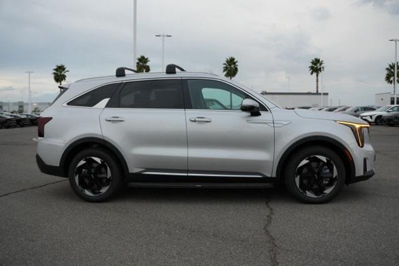 New 2025 Kia Sorento Hybrid EXImage 7