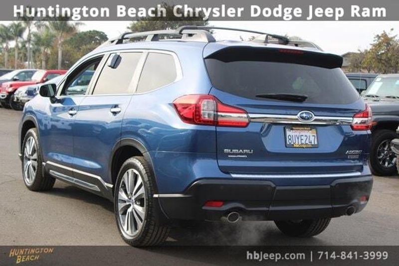 2021 Subaru Ascent TouringImage 3