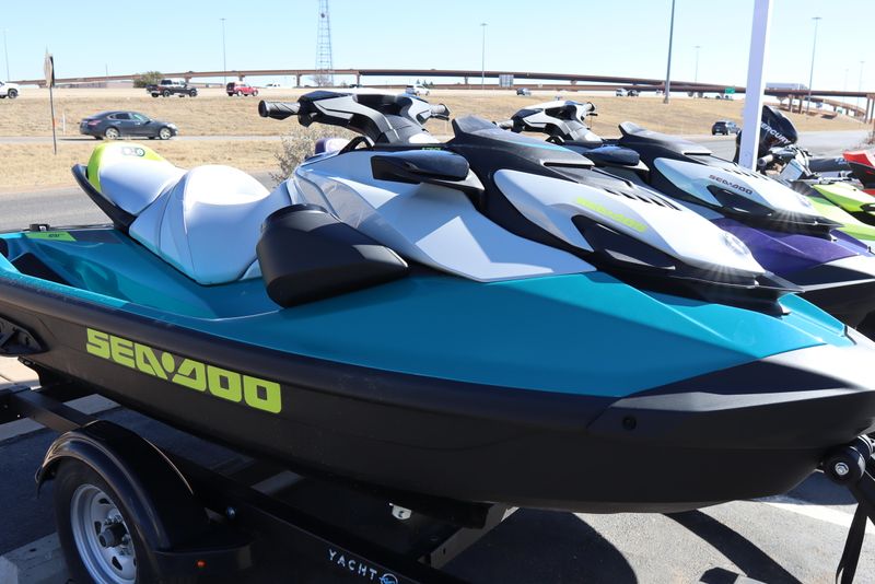 2025 SEADOO GTI SE 170 WITH SOUND SYSTEM IDF TEAL BLUE AND MANTA GREEN 