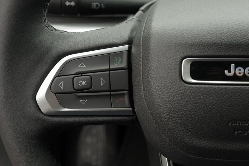 2025 Jeep Compass Latitude 4x4Image 23