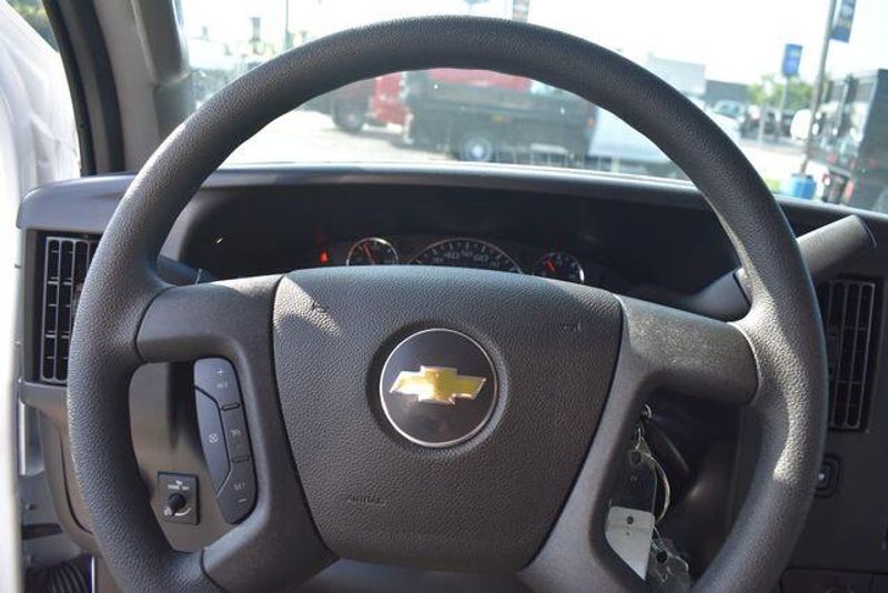 New 2026 Chevrolet Express 3500 Work VanImage 22