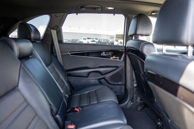 2019 Kia Sorento SX LimitedImage 14