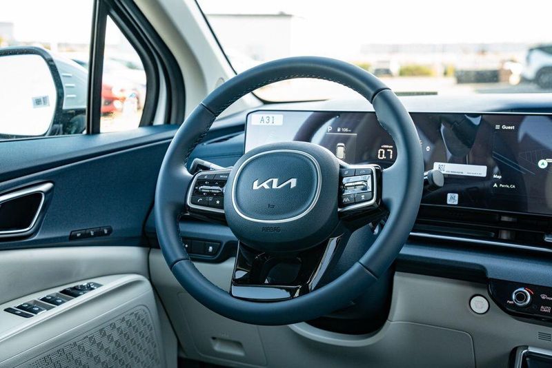 New 2026 Kia Carnival EXImage 21