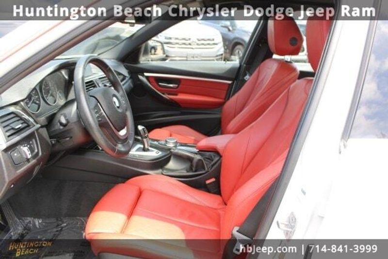 2018 BMW 3 Series 330e IperformanceImage 35