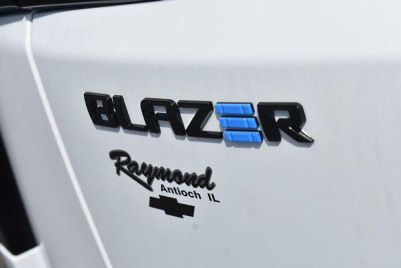 New 2026 Chevrolet Blazer EV LTImage 18