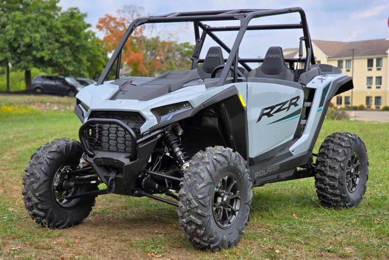 2025 POLARIS RZR XP 1000 SPORT STORM GRAY 