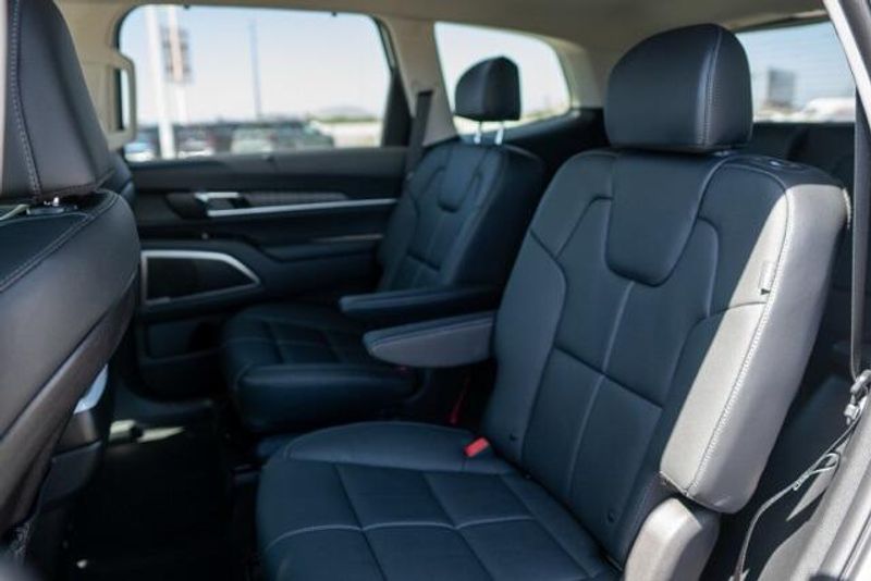 2025 Kia Telluride EXImage 11