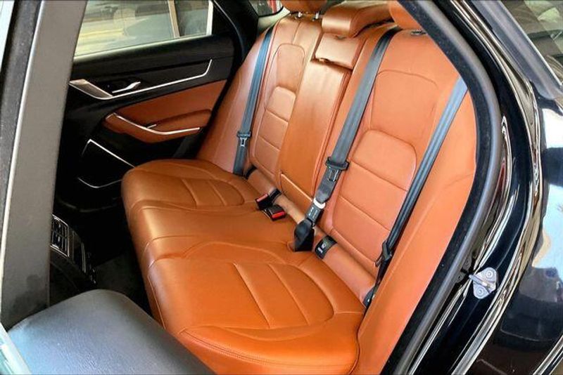 Used 2024 Jaguar XF R-Dynamic SEImage 25