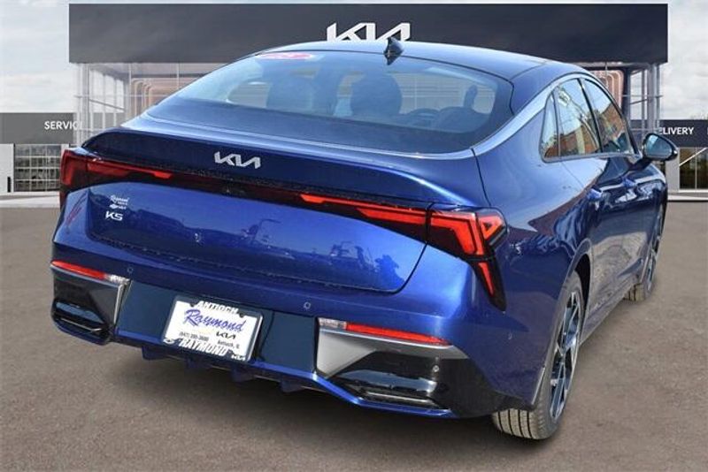 2025 Kia K5 EXImage 3