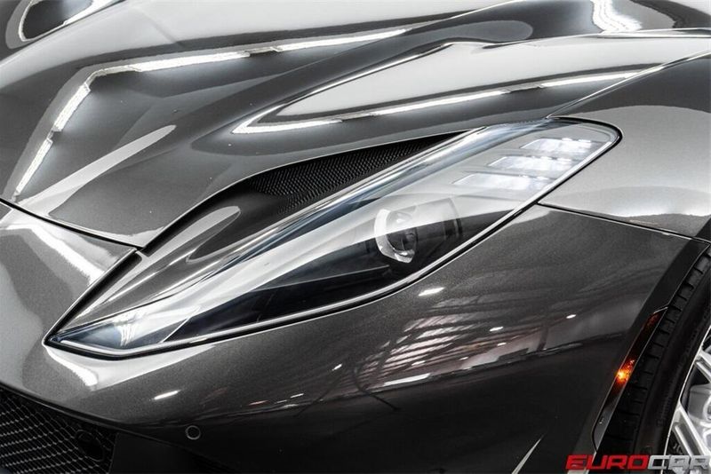 Used 2019 Ferrari 812 Superfast *HISTORICAL PAINT * IMMACULATE CONDITION*Image 10