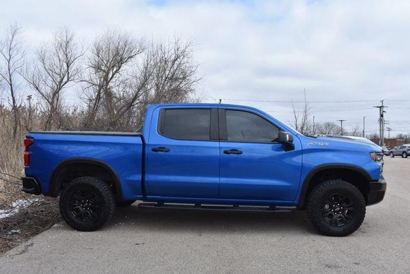 Used 2023 Chevrolet Silverado 1500 ZR2Image 2