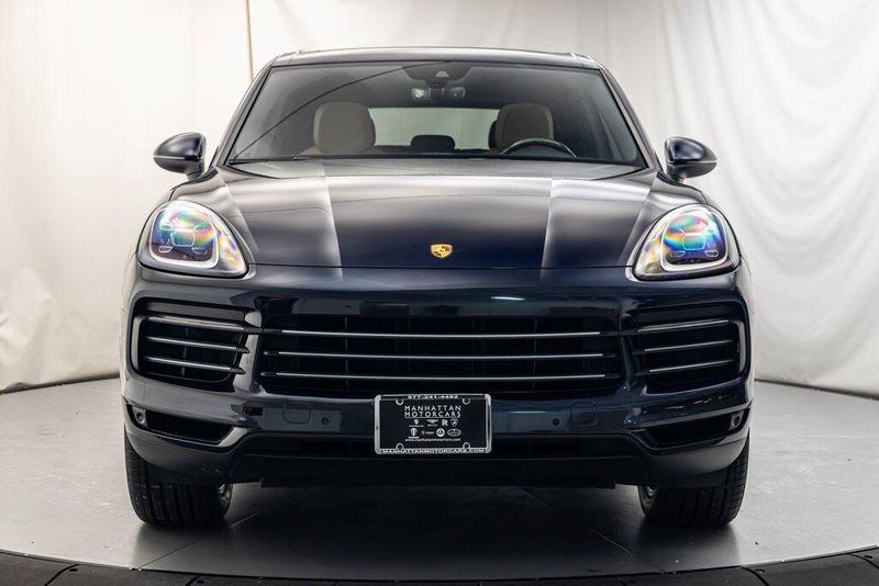 2021 Porsche Cayenne BaseImage 8