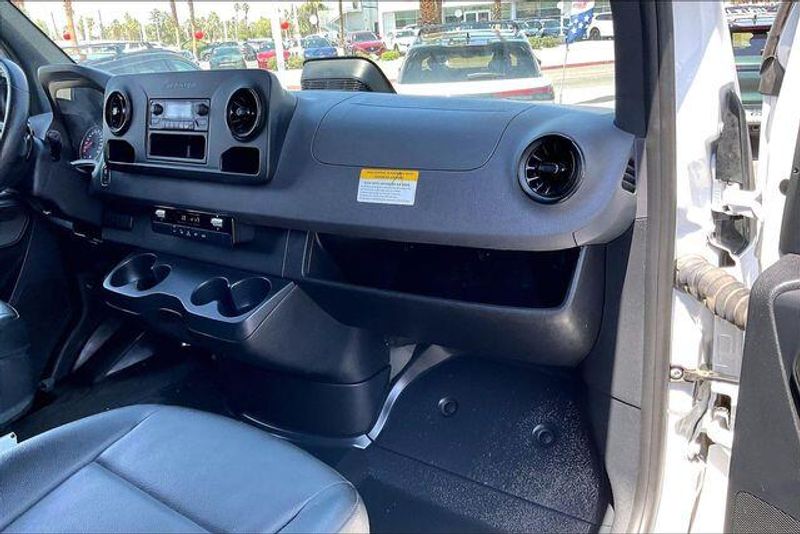 Used 2025 Mercedes-Benz Sprinter 2500 Crew 144 WBImage 14