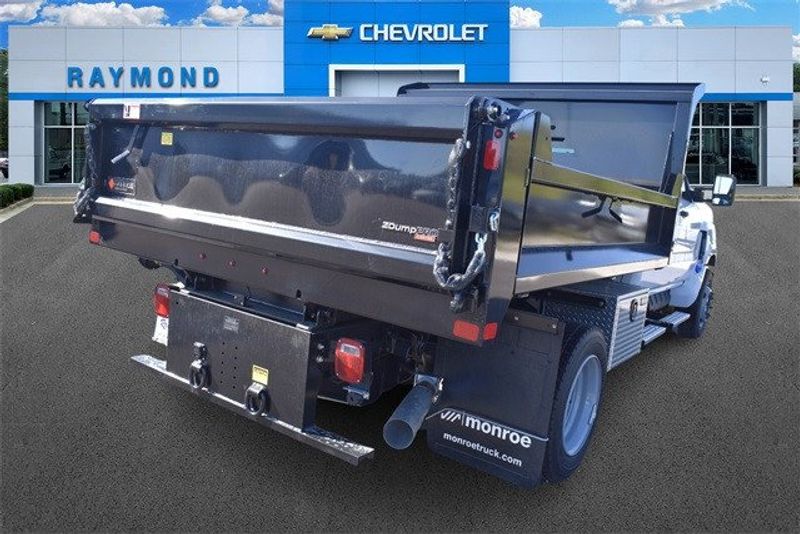 2024 Chevrolet Silverado 4500HD Work TruckImage 3