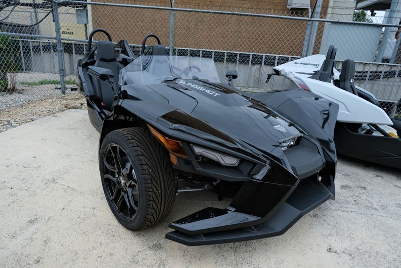 2024 POLARIS SLINGSHOT S WITH TECHNOLOGY PACKAGE AUTODRIVE JET BLACK 