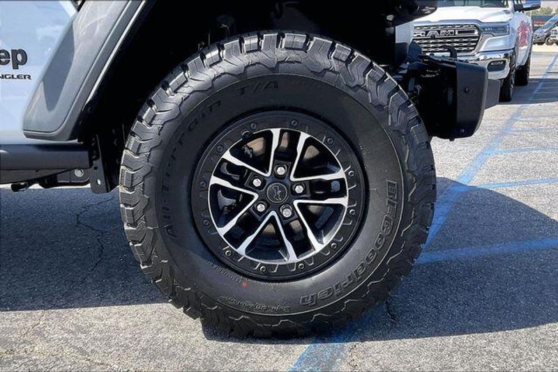 New 2026 Jeep Wrangler Moab 392Image 10