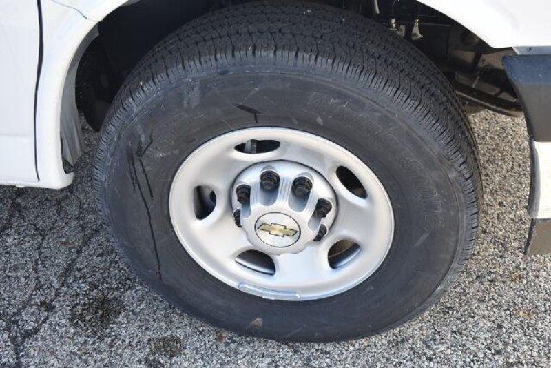 New 2026 Chevrolet Express 2500 Work VanImage 12