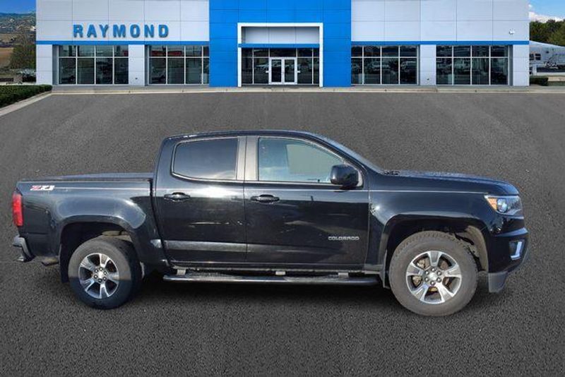 Used 2016 Chevrolet Colorado Z71Image 2