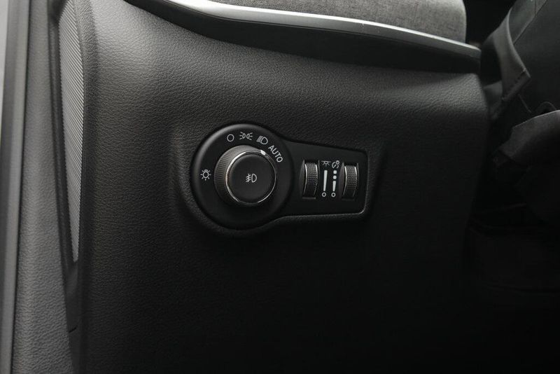 2025 Jeep Compass Latitude 4x4Image 18