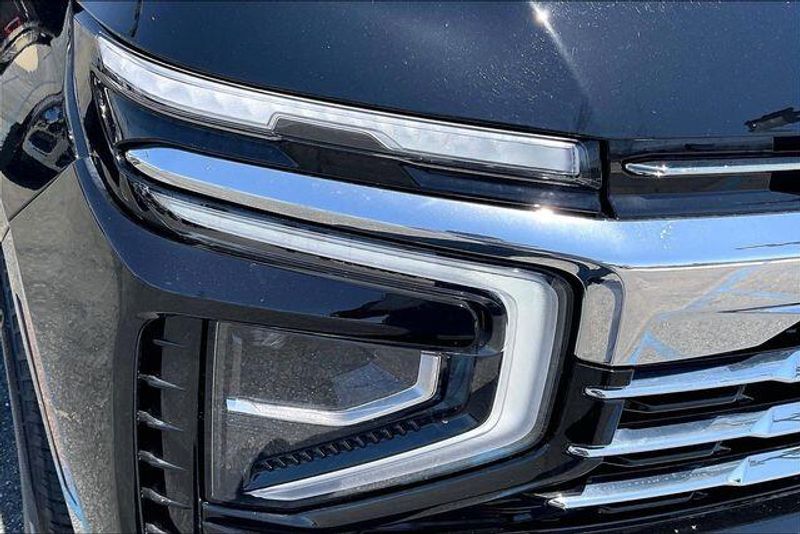 Used 2025 Chevrolet Tahoe LTImage 27