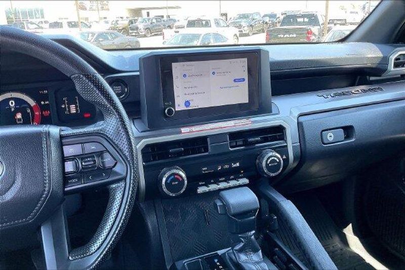Used 2026 Toyota Tacoma SR5Image 5
