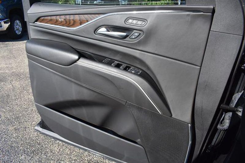Used 2024 Cadillac Escalade Sport PlatinumImage 42