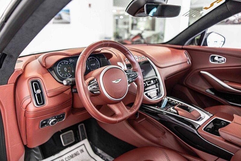 2021 Aston Martin DBX AM8 photo 19