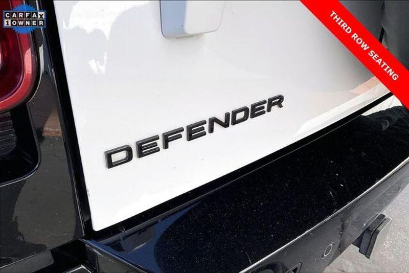 Used 2024 Land Rover Defender X-Dynamic SEImage 7