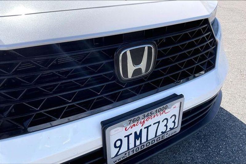 Used 2025 Honda Accord Sedan SEImage 30