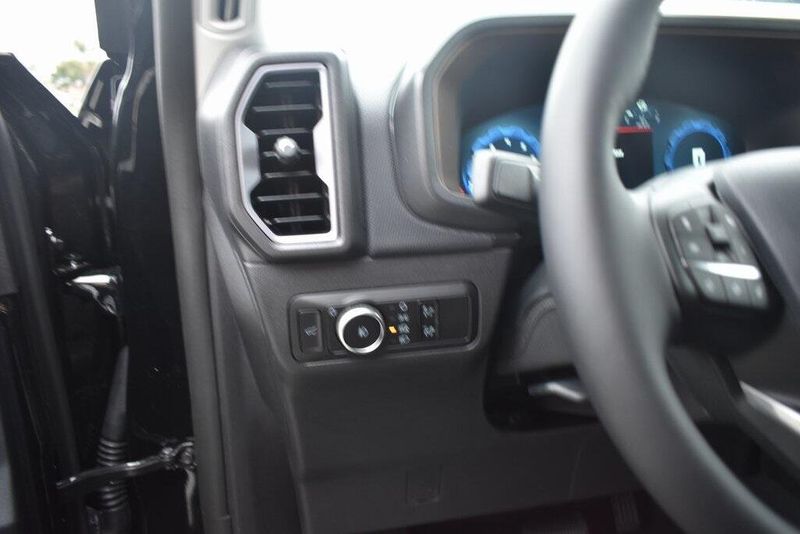 New 2025 Ford Bronco Sport Outer BanksImage 15