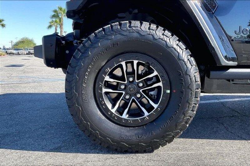 New 2027 Jeep Wrangler 4-door MoabImage 10