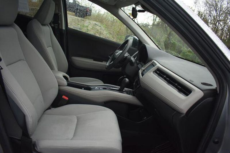 Used 2019 Honda HR-V EXImage 13