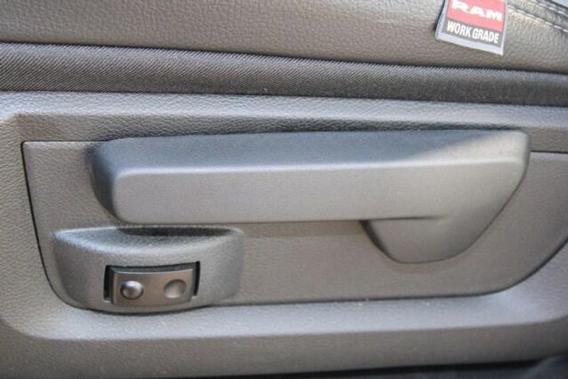 2023 RAM 2500 Tradesman Regular Cab Harbor BodyImage 38