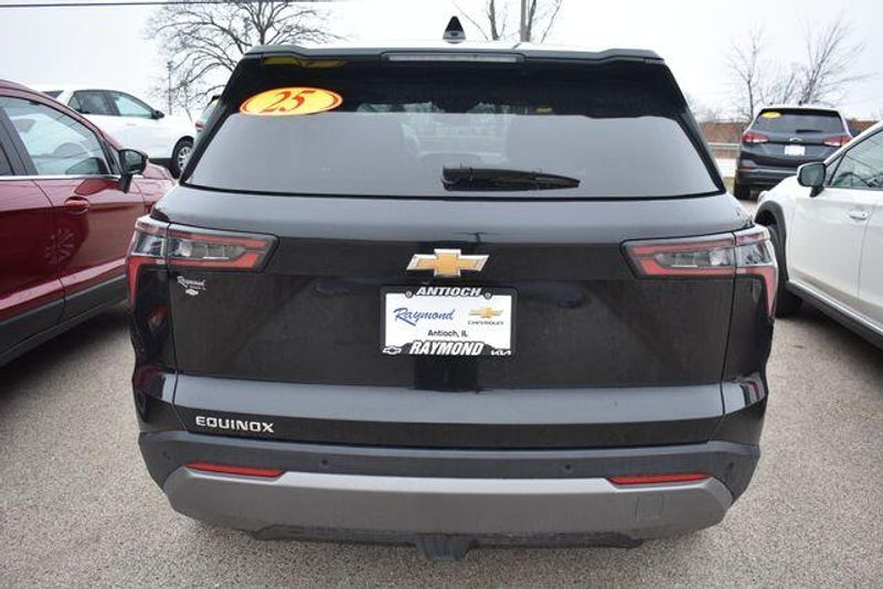 Used 2025 Chevrolet Equinox LTImage 5
