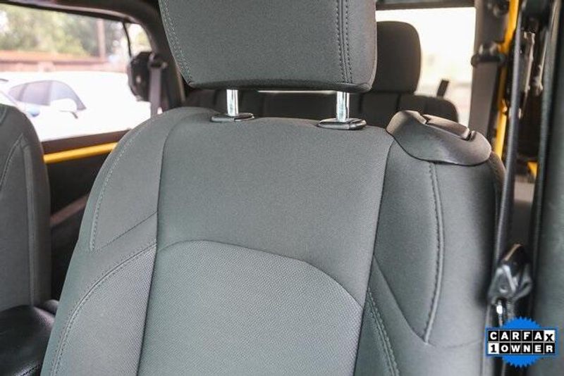 Used 2021 Jeep Wrangler WillysImage 26