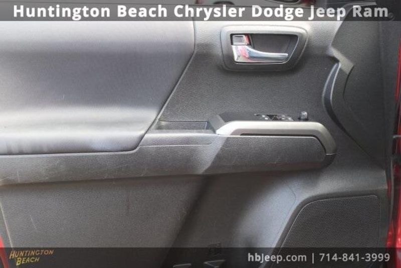 2022 Toyota Tacoma TRD SportImage 15