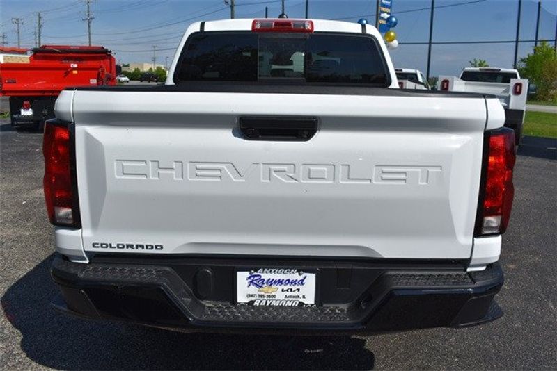 2024 Chevrolet Colorado Work TruckImage 4