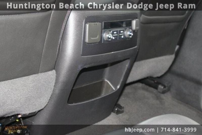 2018 Chevrolet Suburban LTImage 39