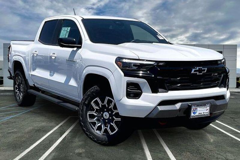Used 2024 Chevrolet Colorado Z71Image 12