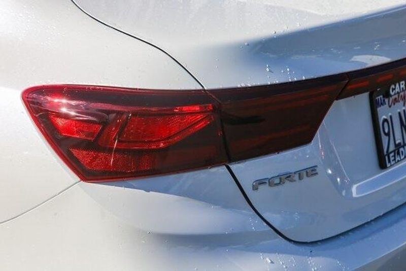 2024 Kia Forte LXSImage 11
