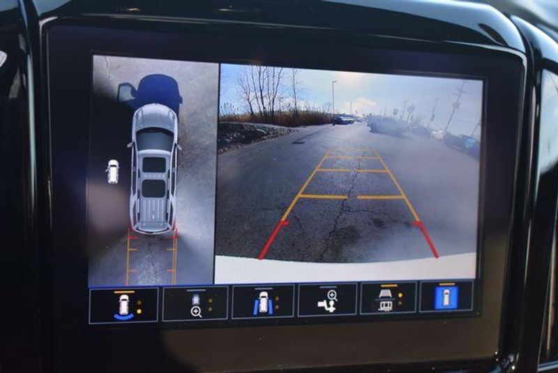 Used 2023 Chevrolet Traverse LT LeatherImage 36