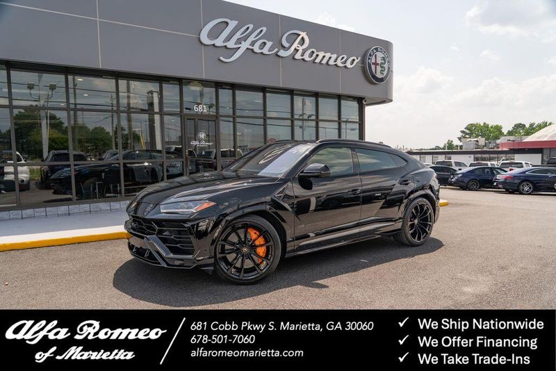 2019 Lamborghini Urus Base