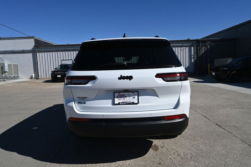 2025 Jeep Grand Cherokee L Altitude XImage 7