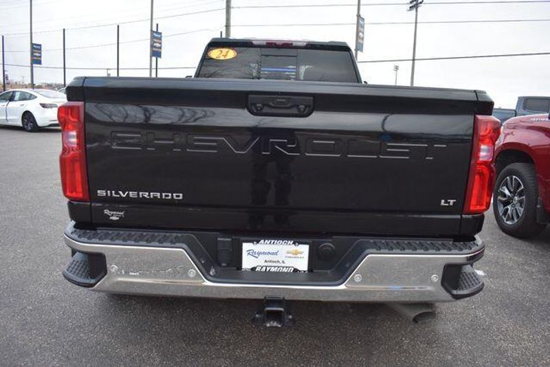 Used 2024 Chevrolet Silverado 3500HD LTImage 4
