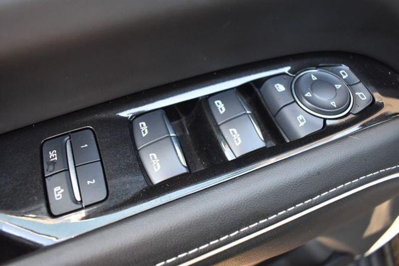 Used 2024 Cadillac Escalade Sport PlatinumImage 28