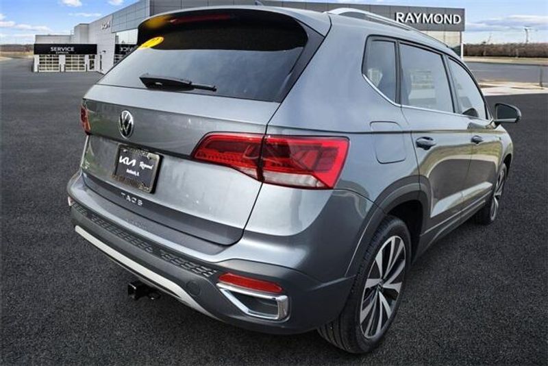 2022 Volkswagen Taos 1.5T SEImage 8