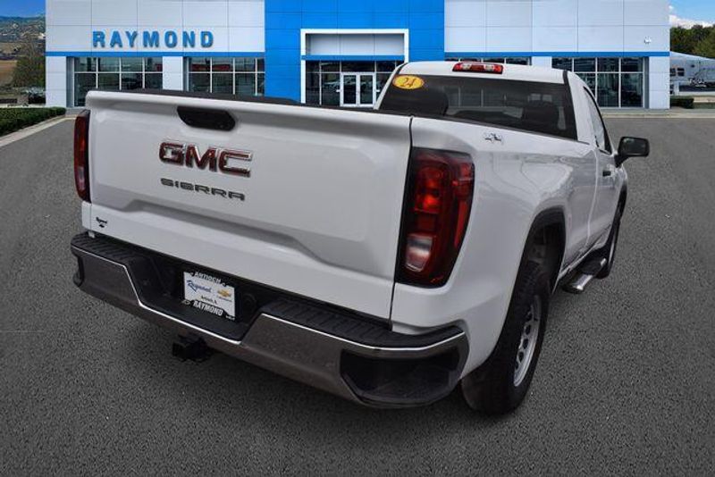 Used 2024 GMC Sierra 1500 ProImage 3